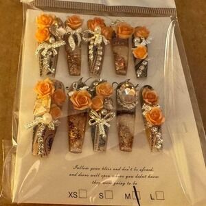 💸 Luxe Bloom Nail Set –‎ Pre-Designed Press-Ons - Water Nails